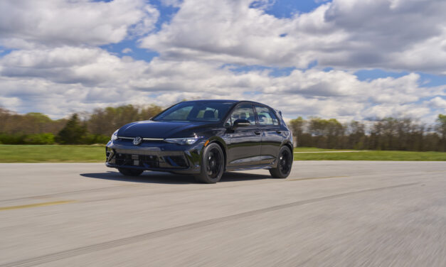 Volkswagen Golf R – Sporty and Classy